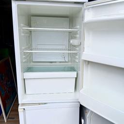 Kühlschrank Zustand gut keine Probleme da mit zirka 2 jahre