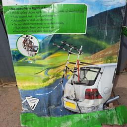 As seen in the pictures used only once, quality Halfords rear carry rack,high lift so no additional number plate required, used for one journey grab a bargain only £40.