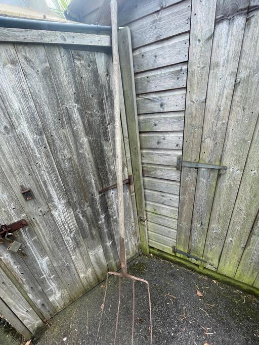 Buy & Sell Cheshire East Over Alderley - Cheshire East - Photos for Antique 4 Prong huge Hay Pitch Fork.