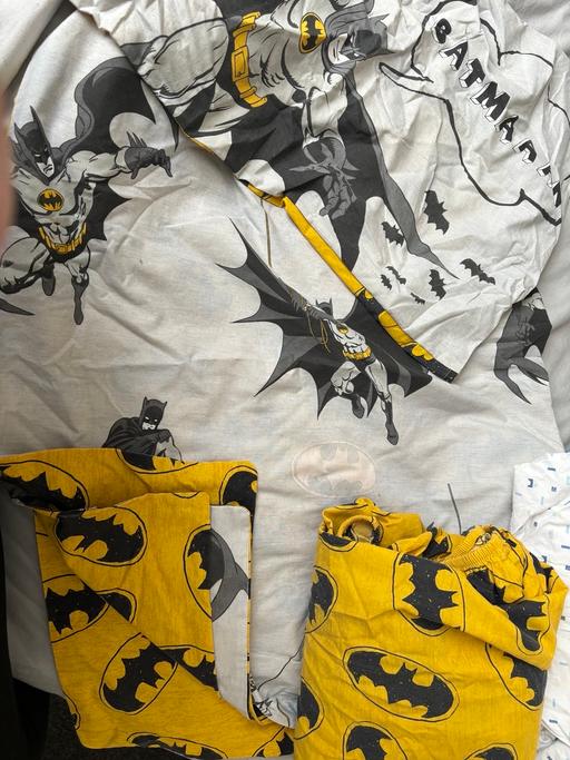 Buy & Sell Barking and Dagenham Dagenham - Barking and Dagenham - Photos for Glow in dark Batman cot bed bedding