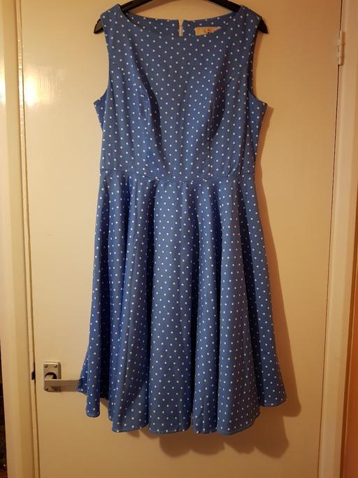 Buy & Sell Hampshire Test Valley - Photos for Blue and White Spotted Dres