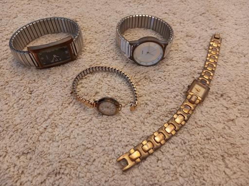 Buy & Sell Surrey Guildford - Photos for 4 scrap watches