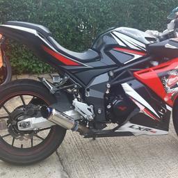 manual lexmoto 125cc motorbike 2021 plate, easy to ride, mileage is 13.000 or so it has a high mileage due to the fact l ride it to work, within central London, but it rides really well, has been serviced last December 2023, MOT is not due until January 2025. also it has cracks on both sides of the body, with scratches, overall it rides with comfort.