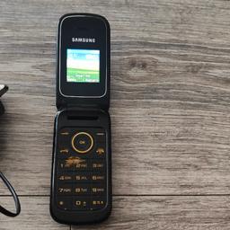 Samsung GT-E1190 Flip Mobile Phone (Unlocked), In good working condition, Comes with charger. buttons abit worn out and discoloured.