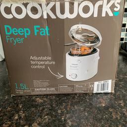 Cookworks deep fryer, used a few times suitable for small family.