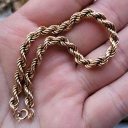 Beautiful 9ct Gold Bracelet!