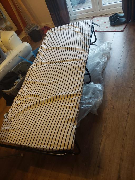 Buy & Sell West Yorkshire Bradford - Photos for fold up single guest bed