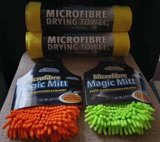 Vehicles West Midlands Wolverhampton - Photos for Car Drying Towel x 2 & Wash Mitts x 2