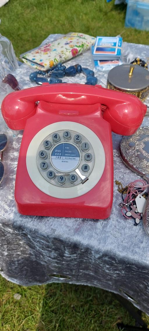 Buy & Sell Essex Southend-on-Sea - Photos for Wild Wolf 746 Red Push ButtonTelephone