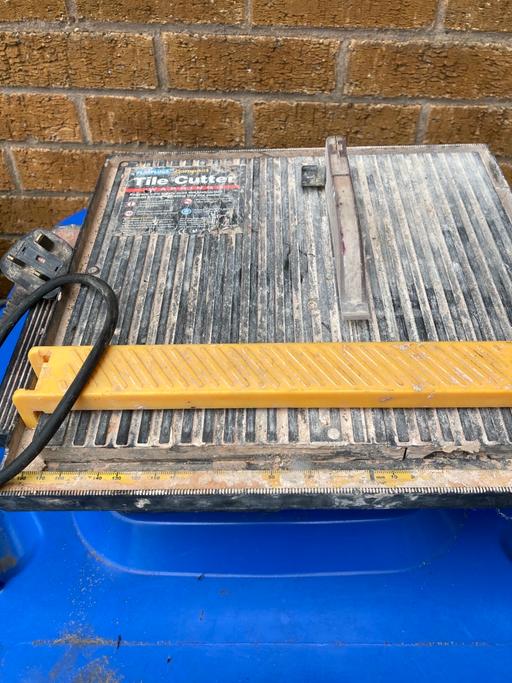 Buy & Sell Derbyshire Amber Valley - Photos for ELECTRIC TILE CUTTER