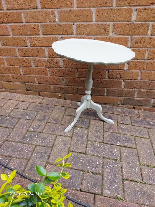 Buy & Sell West Midlands Birmingham - Photos for Vintage side coffee table