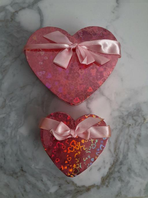 Classes West Midlands Birmingham - Photos for 2 x Pink Heart Shaped Gift Bowes 🎁