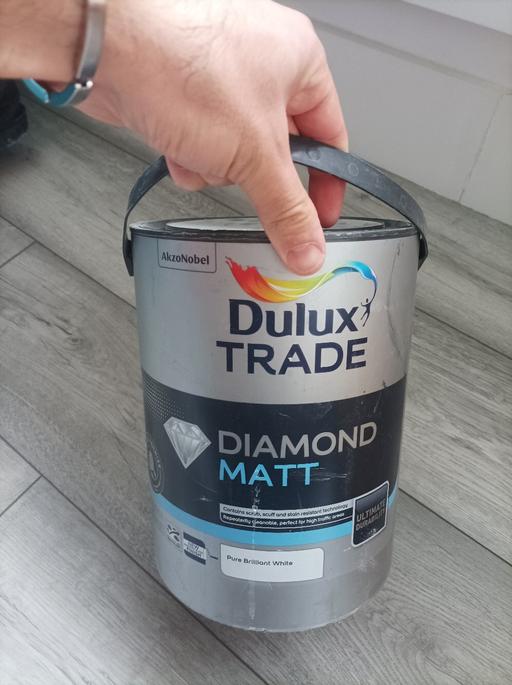 Buy & Sell East London Canning Town - East London - Photos for Dulux diamond Matt white