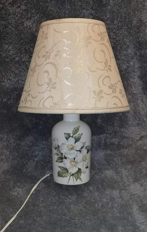 Buy & Sell Lancashire West Lancashire - Photos for Vintage porcelaine de paris table lamp