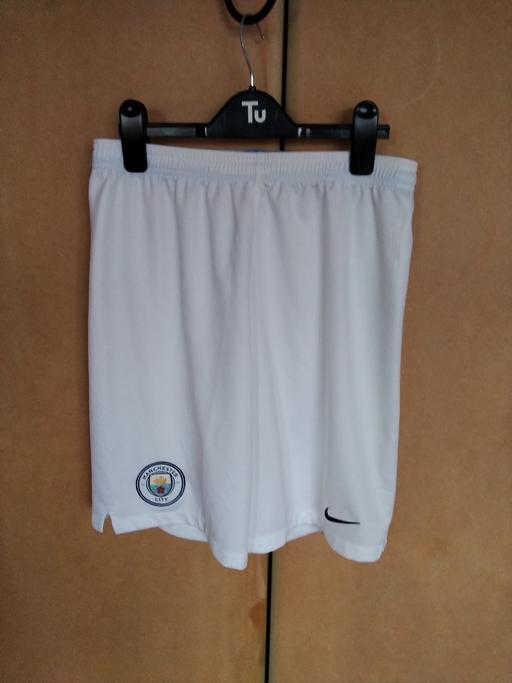 Buy & Sell Greater Manchester Bury - Photos for BOYS FOOTBALL SHORTS AG 13 TO 15 YEARS