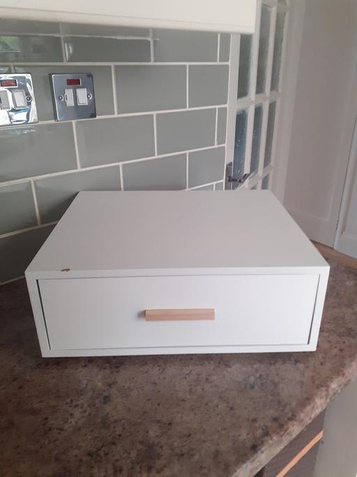 Buy & Sell South East London Elmstead - South East London - Photos for wooden side table