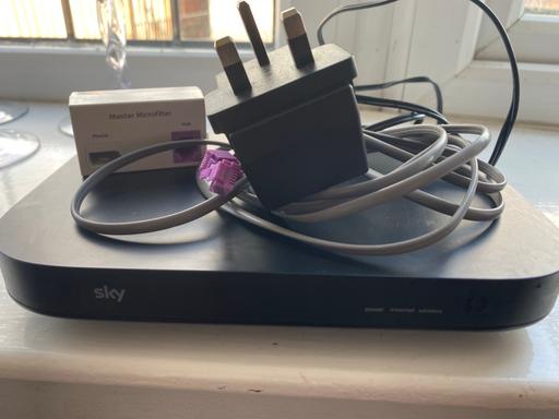 Buy & Sell Essex Rochford - Photos for Sky router