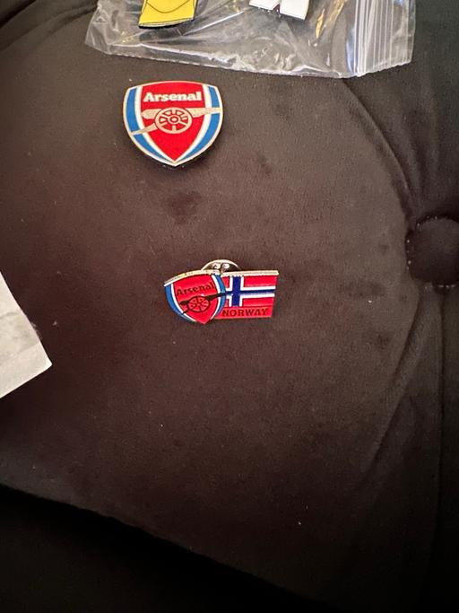 Buy & Sell Norfolk Great Yarmouth - Photos for Arsenal football badge