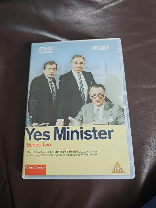 Buy & Sell Hertfordshire Broxbourne - Photos for BBC Yes minister dvd series 2