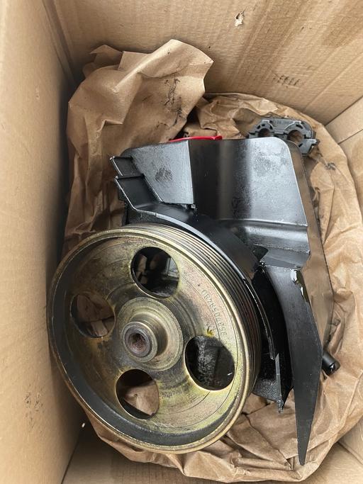 Vehicles North Northamptonshire Knuston - North Northamptonshire - Photos for Peugeot 206 power steering pump