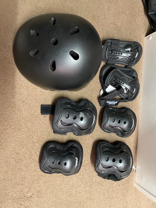 Buy & Sell Hertfordshire Broxbourne - Photos for Child safety gear. Helmet pad set. Skateboard