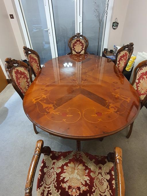 Buy & Sell West London Hillingdon - Photos for Dining table and 6 chairs