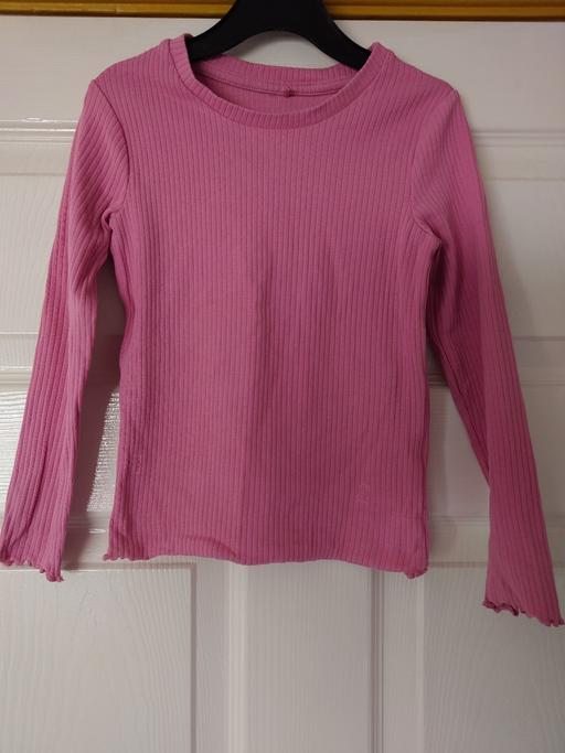 Buy & Sell Leicestershire Charnwood - Photos for Girls pink long sleeved top size 5-6 years