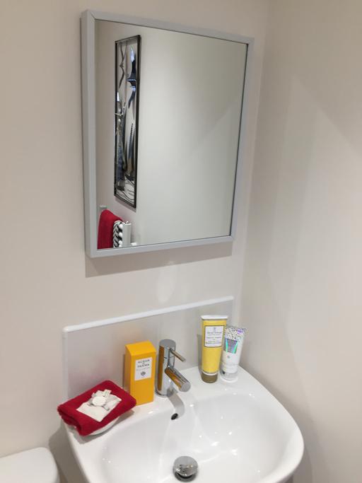 Buy & Sell Peterborough Hampton Woods - Plymouth - Photos for White frame mirror