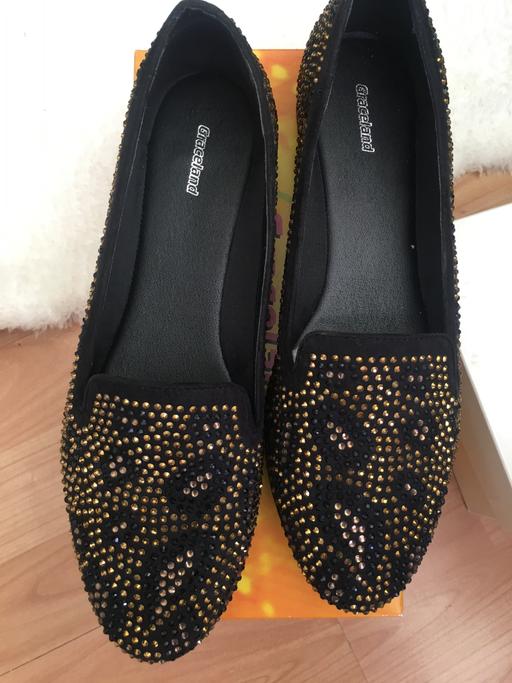 Buy & Sell South West London Sands End - South West London - Photos for Black and Gold sparkle women shoe size 7.