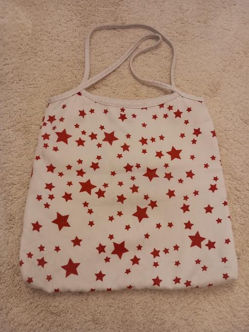 Buy & Sell Surrey Guildford - Photos for Red and white, star patterned bag