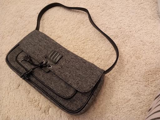 Buy & Sell Surrey Guildford - Photos for Dark grey, tweed-effect fabric handbag as