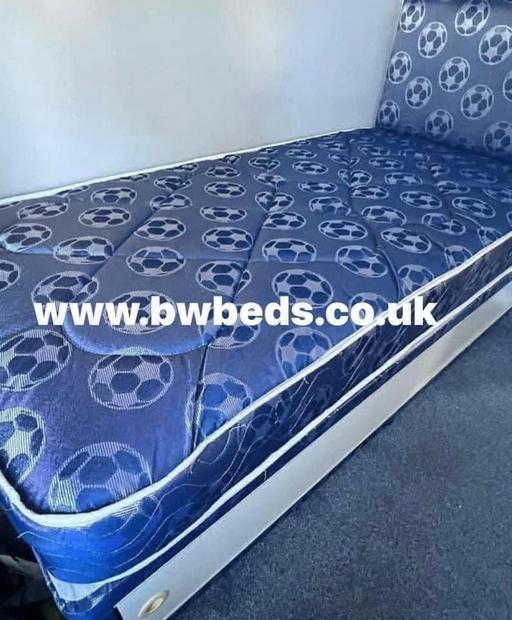 Buy & Sell South Yorkshire Rotherham - Photos for Footbal single divan set inc headboard