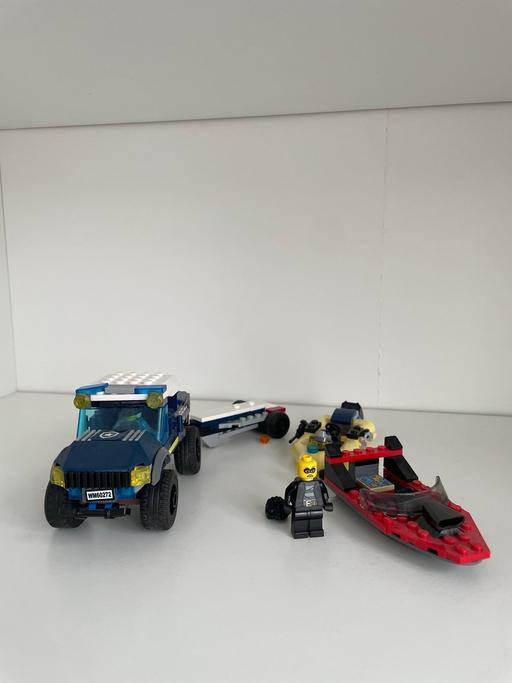 Buy & Sell East London - Photos for Lego city Elite Police Boat Transport 60272