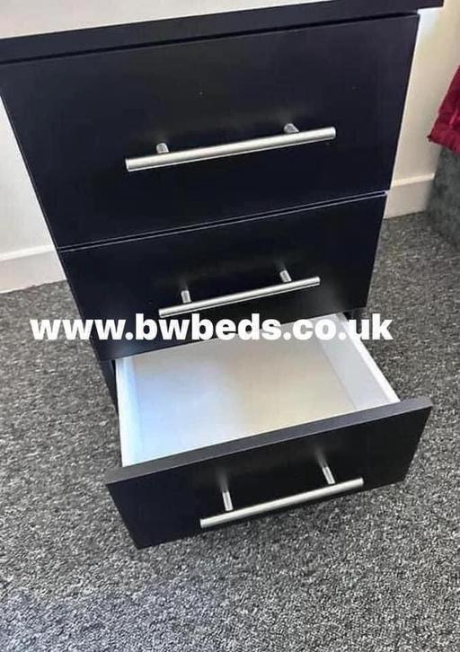 Buy & Sell South Yorkshire Rotherham - Photos for NOVA BLACK BEDSIDE TABLE