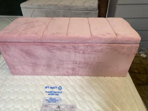 Buy & Sell West Midlands Coventry - Photos for Pandora Extra Large Velvet Ottoman - Pink