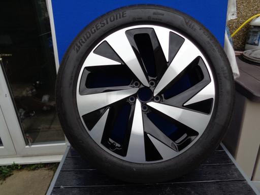 Vehicles Torfaen - Wales Coed Eva - Torfaen - Photos for vw id4 hybrid wheel & tyre front (NEW)