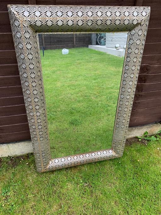 Buy & Sell Hertfordshire Broxbourne - Photos for Decorative Garden Mirror