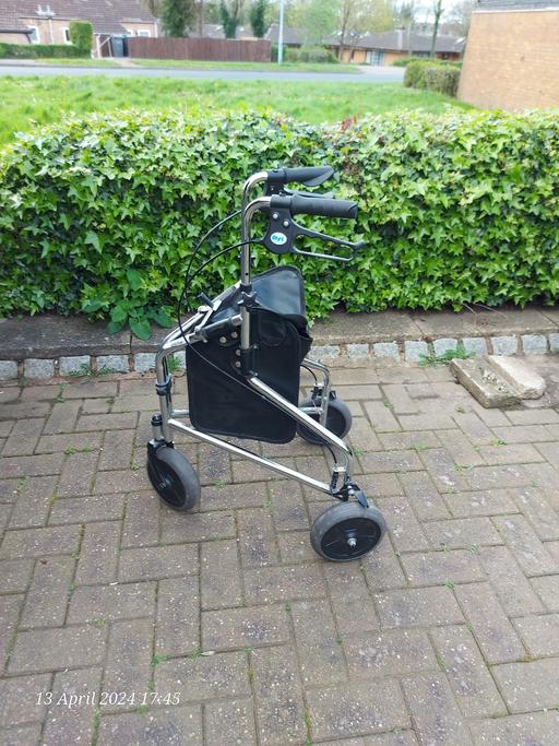 Buy & Sell West Midlands Birmingham - Photos for Walker Rollator as new