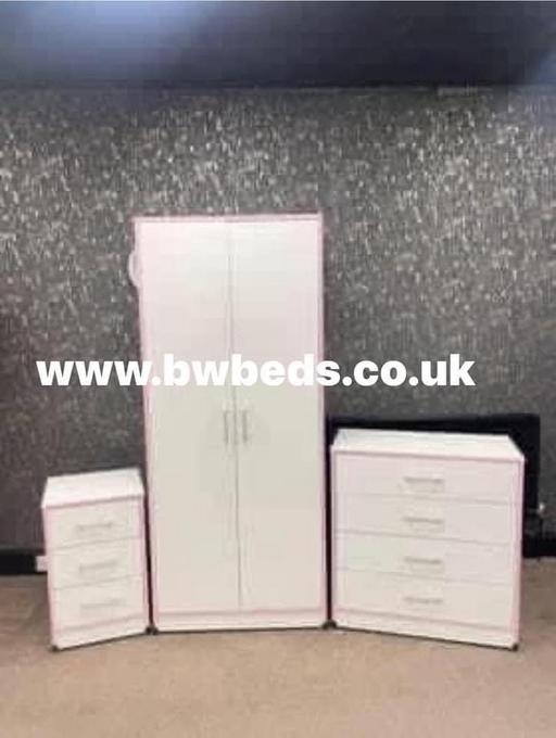 Buy & Sell South Yorkshire Rotherham - Photos for NOVA WHITE SET WITH PINK TRIM