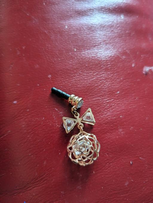 Buy & Sell Blaenau Gwent Georgetown - Blaenau Gwent - Photos for Bling bling gold colour dust charm to put in