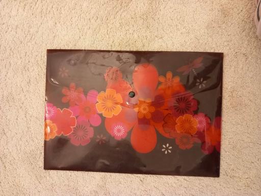 Buy & Sell Surrey Guildford - Photos for Floral patterned document holder