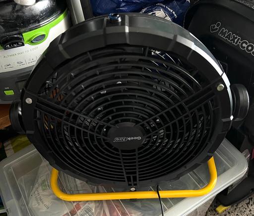 Buy & Sell South West London West Brompton - South West London - Photos for Geek Aire Battery Operated Floor Fan