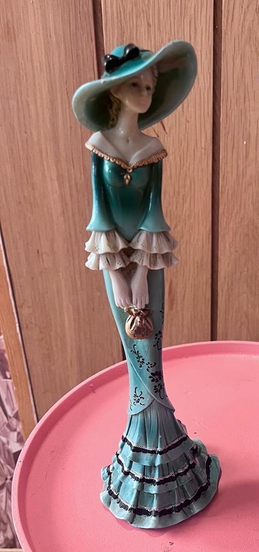 Buy & Sell Merseyside Knowsley - Photos for Porcelain lady figurine ornament £10