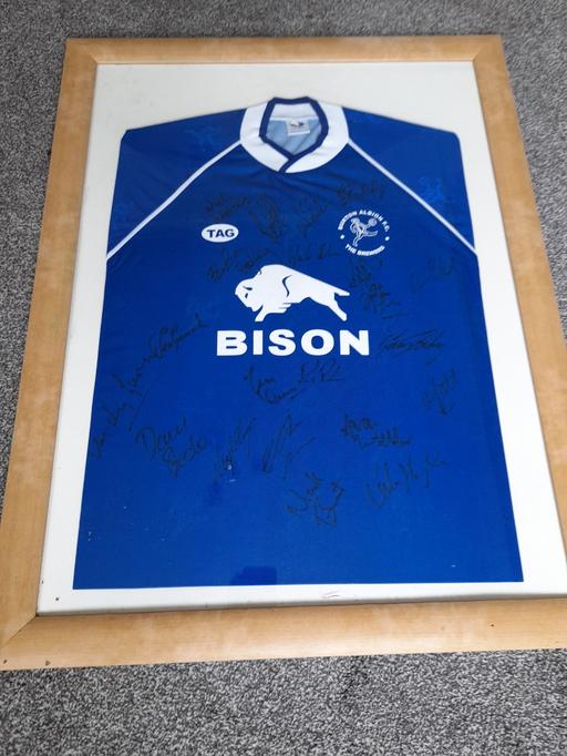 Buy & Sell Derbyshire Chesterfield - Photos for burton albion signed shirt