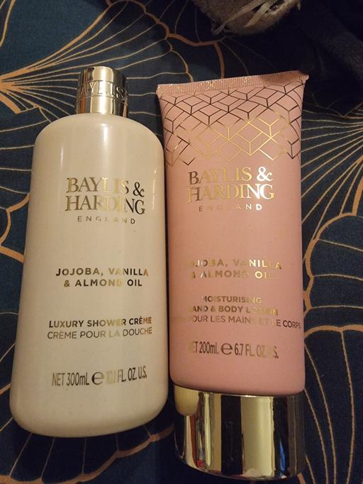 Buy & Sell West Midlands Birmingham - Photos for bayliss & harding shower & body lotion