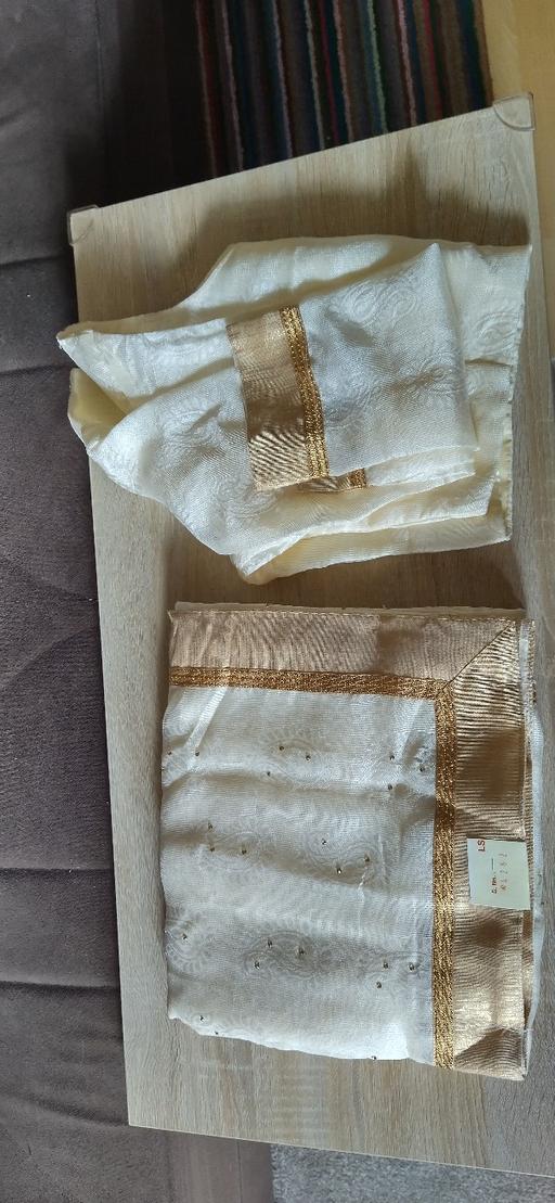 Buy & Sell South East London Maze Hill - South East London - Photos for Brand New White and Gold Saree