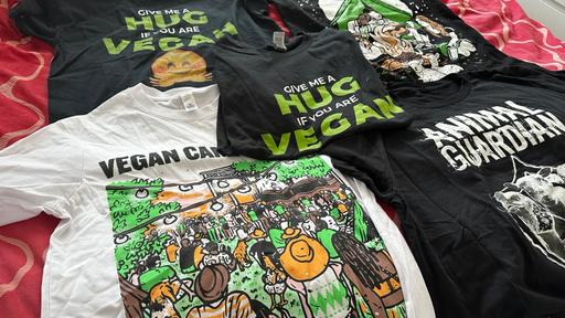 Buy & Sell West Midlands Sandwell - Photos for 5 x Vegan Design T-Shirts (mostly new)