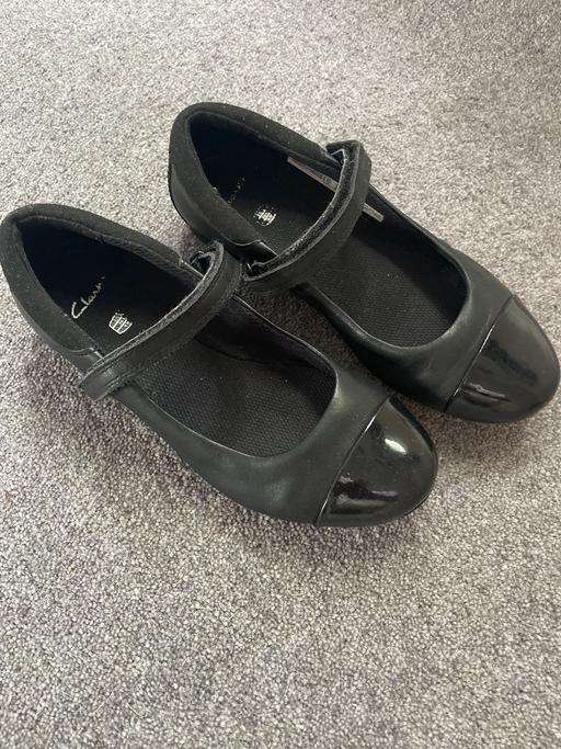 Buy & Sell Greater Manchester Wigan - Photos for Girls Clark’s Shoes 3 1/2 G