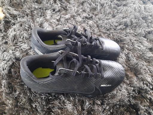 Buy & Sell East London Chase Cross - East London - Photos for boy's nike mercurial studs size 2 