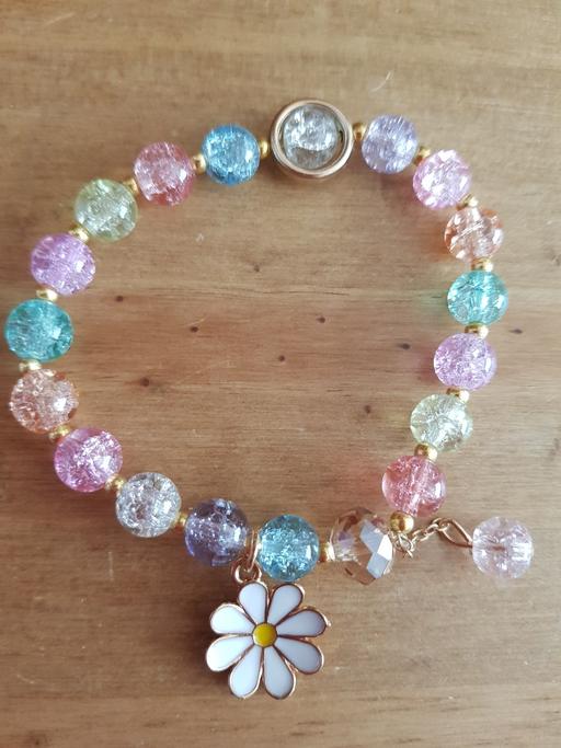 Buy & Sell Lancashire Blackpool - Photos for Coloured daisy beaded charm bracelet NEW